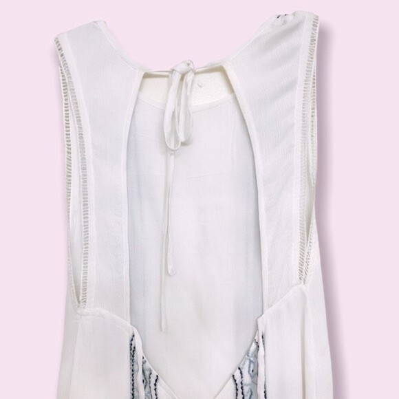 ale By Alessandra Maxi Dress White Blue Embroidered Open Back Womens Size Small - Picture 6 of 13